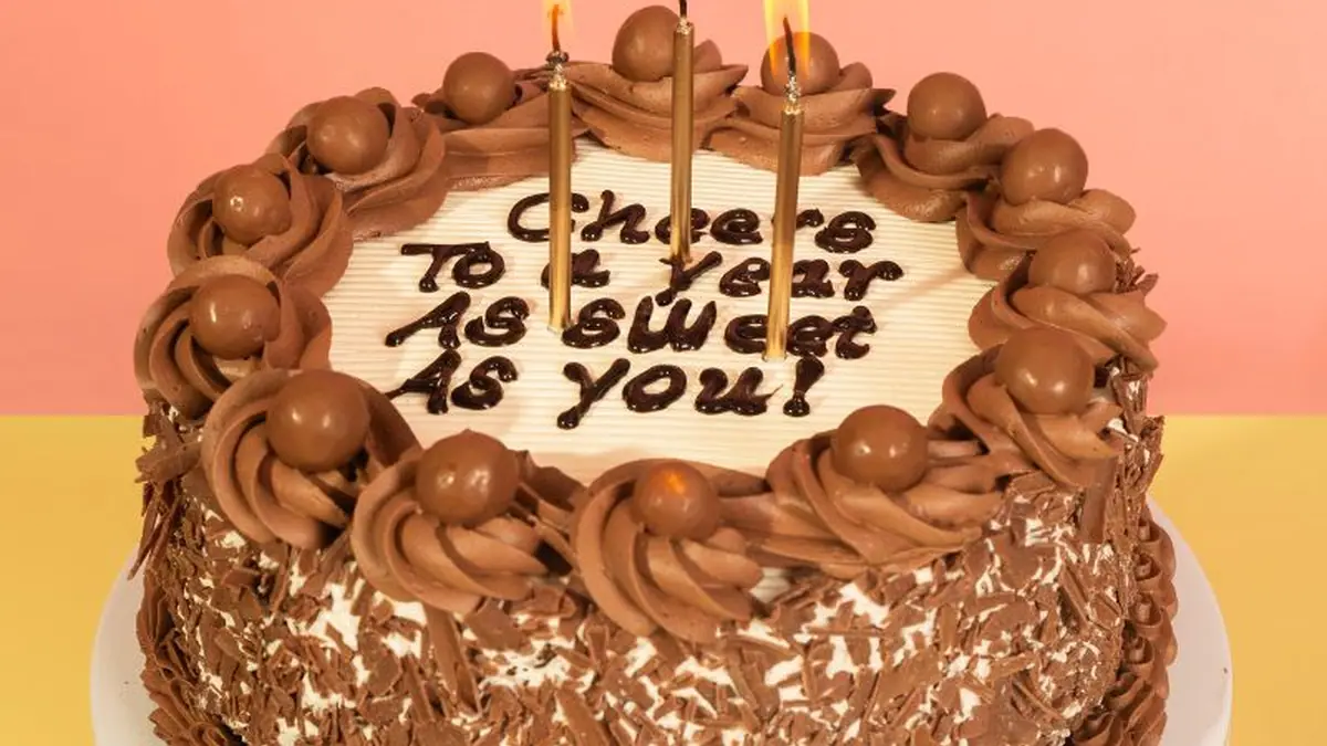 Cake Box – eggless cake shop in Nelson town centre